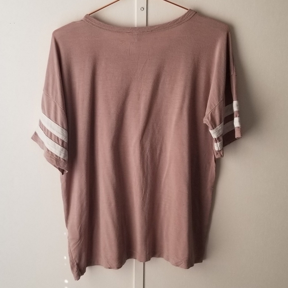 Charlotte Russe Casual Tee - Picture 3 of 5